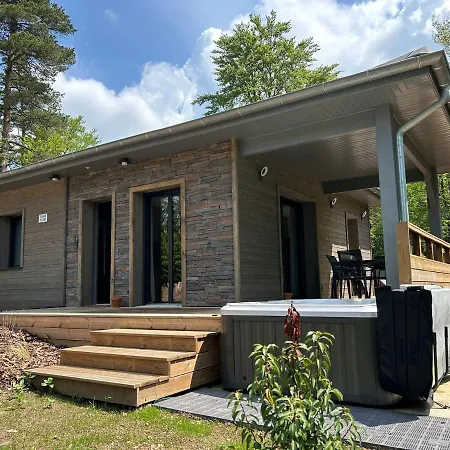 évasion Luxueuse Avec Privatif, Golf Et Activités Pour Tous Au Chambon-sur-lignon - Fr-1-582-369 *