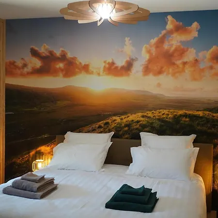 Evasion Luxueuse Avec Privatif, Golf Et Activites Pour Tous Au Chambon-sur-lignon - Fr-1-582-369 *